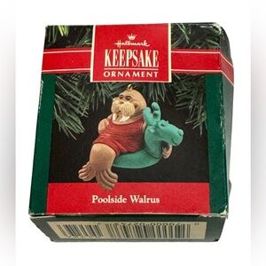 Hallmark Keepsake 1990 Poolside Walrus Vintage Collector Ornament